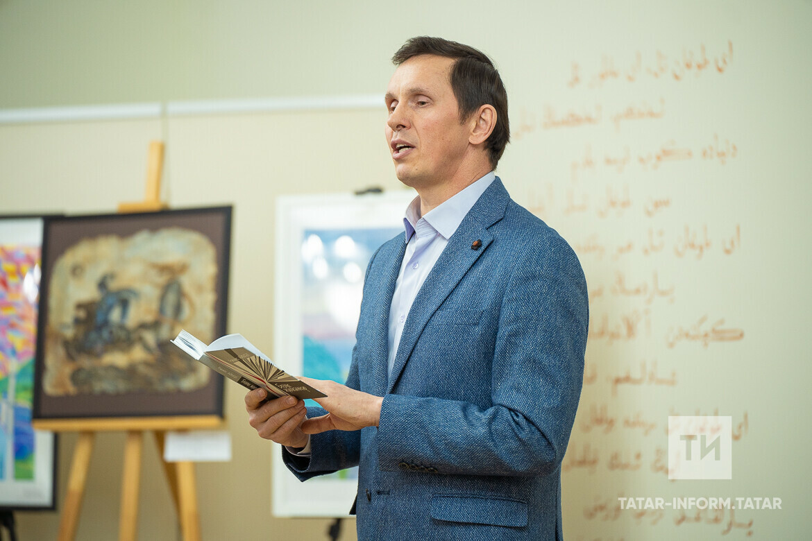 Рәмис Аймәт: Яңа Камал театры яны татар үзәге булсын дисәк,кече чаралардан башларга кирәк