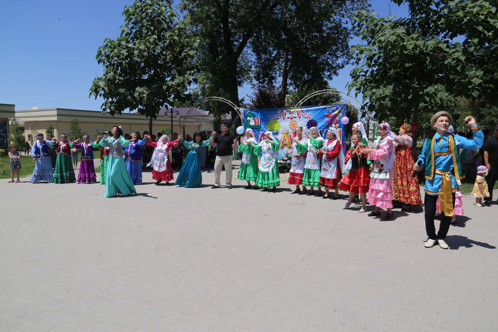 Үзбәкстанның Янгиюль шәһәрендә Сабантуй булды