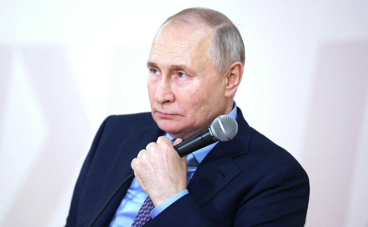 Путин Казанда Россия һәм Үзбәкстан хезмәттәшлеге форумында катнашучыларны сәламләде