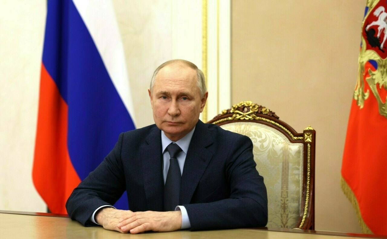 Үзәк сайлау комиссиясе Президент сайлавына Путин тапшырган документларны теркәде