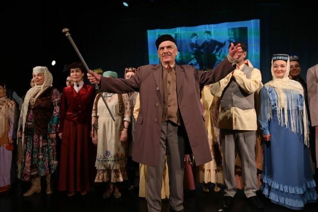 Кариев театры 35 еллыгы уңаеннан юбилей чараларын «Артист» спектакле белән башлады