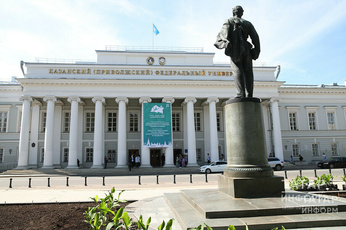 Ректорга каршы санкцияләр аркасында Казан федераль университетын «Microsoft»тан өзгәннәр