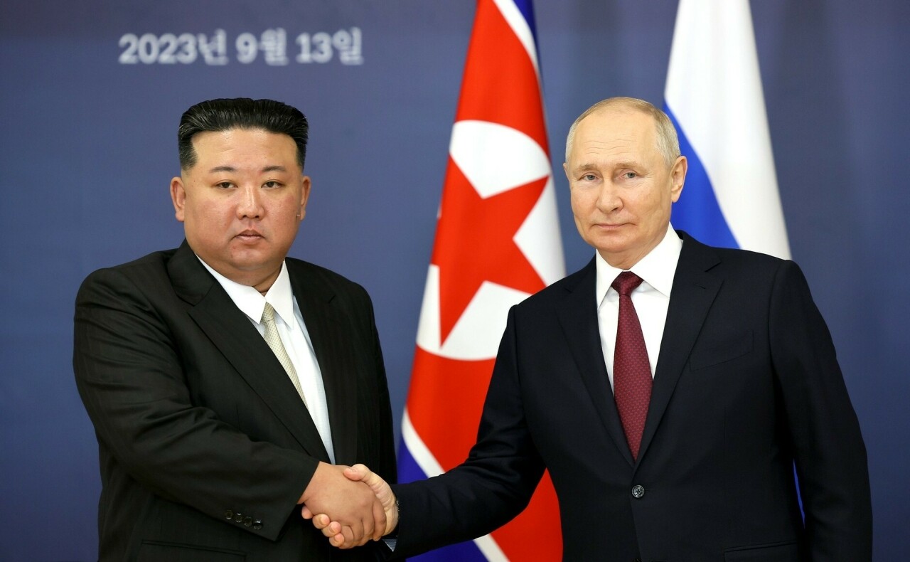 Песков Путин һәм Ким Чен Ынның нинди бүләкләр белән алмашканын сөйләде
