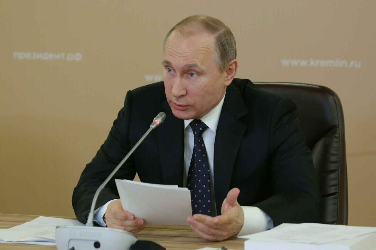 Путин ире махсус хәрби операциядә үлгән хатыннарны эштән азат итүне тыйды
