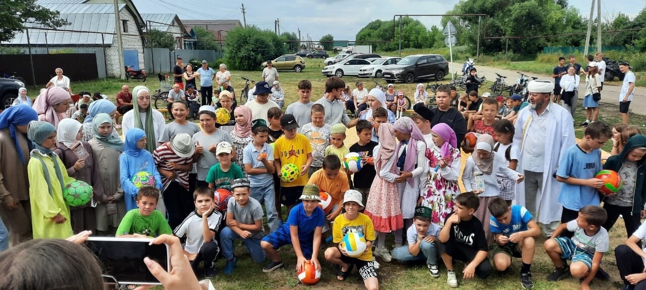 Мәскәү татарлары Түбән Новгород өлкәсенең Камка авылында балалар Сабантуе ясады