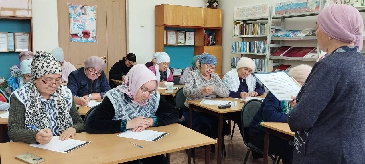 «Бердәмлек»: Төбәктә яшәүче милләттәшләребез туган телебезне белү дәрәҗәсен тикшерде