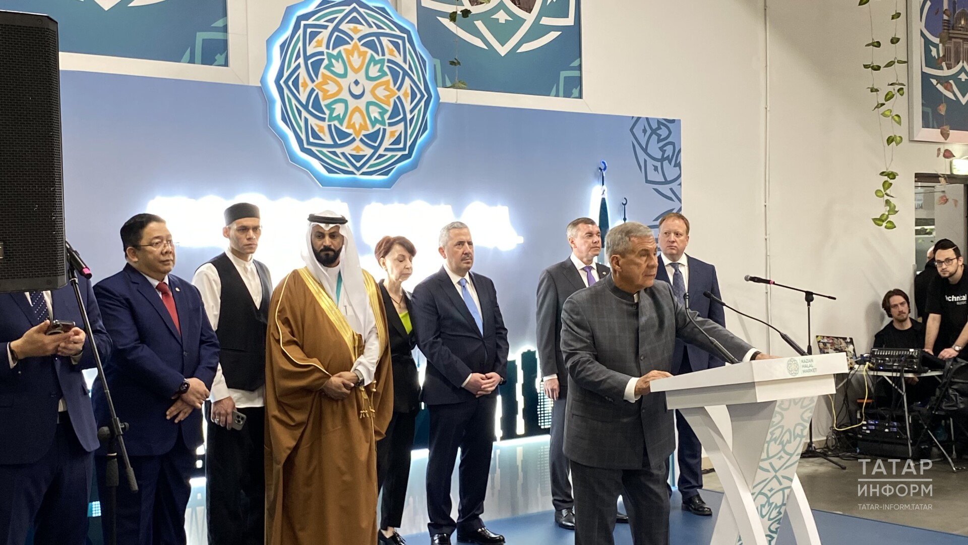 Рөстәм Миңнеханов: Бүген хәләл – миллионлаган кешене берләштерә торган тормыш фәлсәфәсе