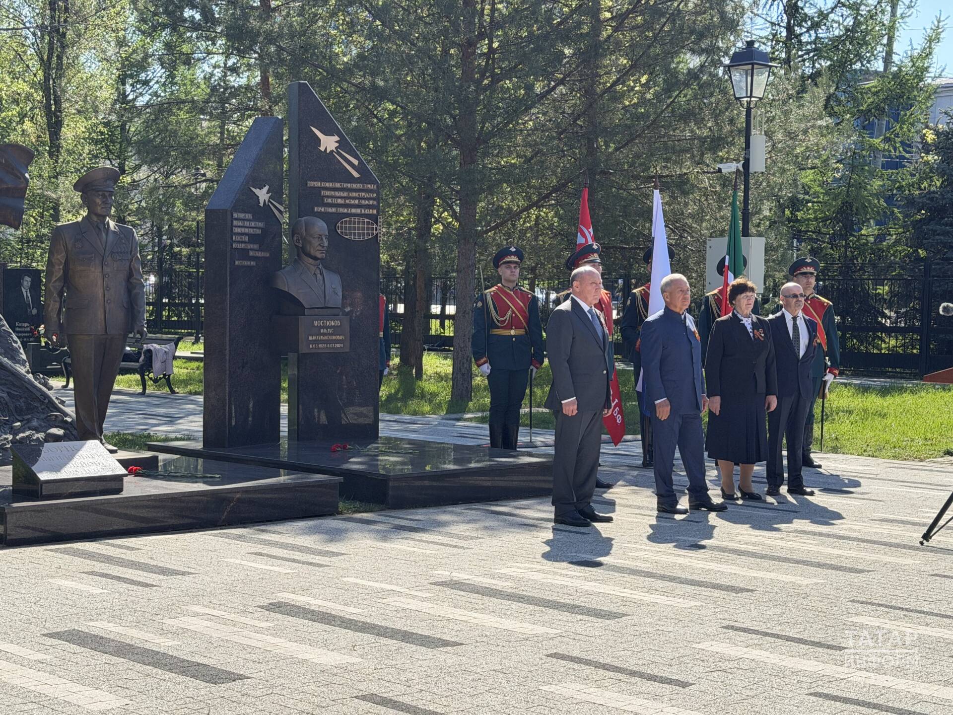 Рөстәм Миңнеханов: Илдус Мостюков эшләре – киләчәк буыннар өчен дә илһам чыганагы