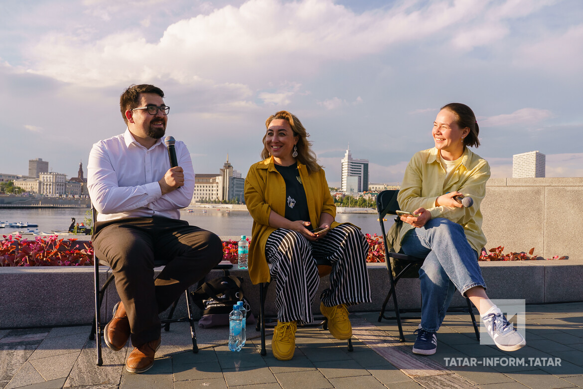 Кабан күле буенда әңгәмәдә белгечләр мөһаҗирлек әдәбияте үрнәкләрен атады