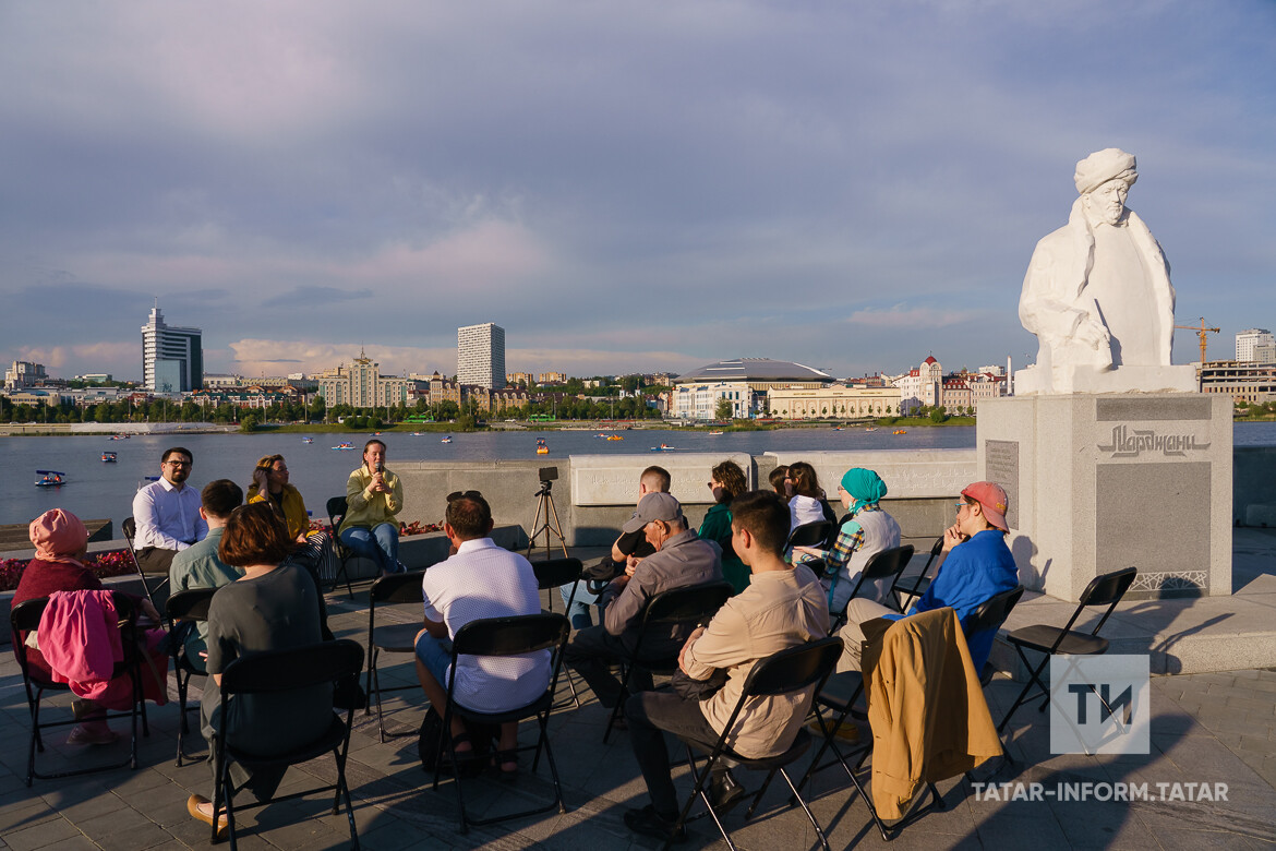 Кабан күле буенда әңгәмәдә белгечләр мөһаҗирлек әдәбияте үрнәкләрен атады