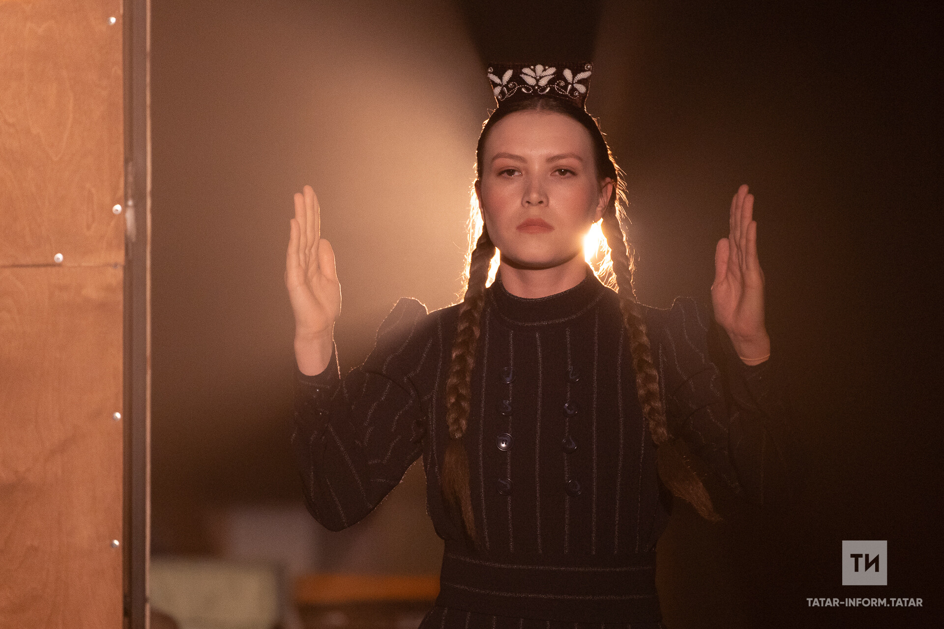 Туфан Имаметдинов «Җилкәнсезләр» спектаклендә Рокыяны телсез итеп чыгарган