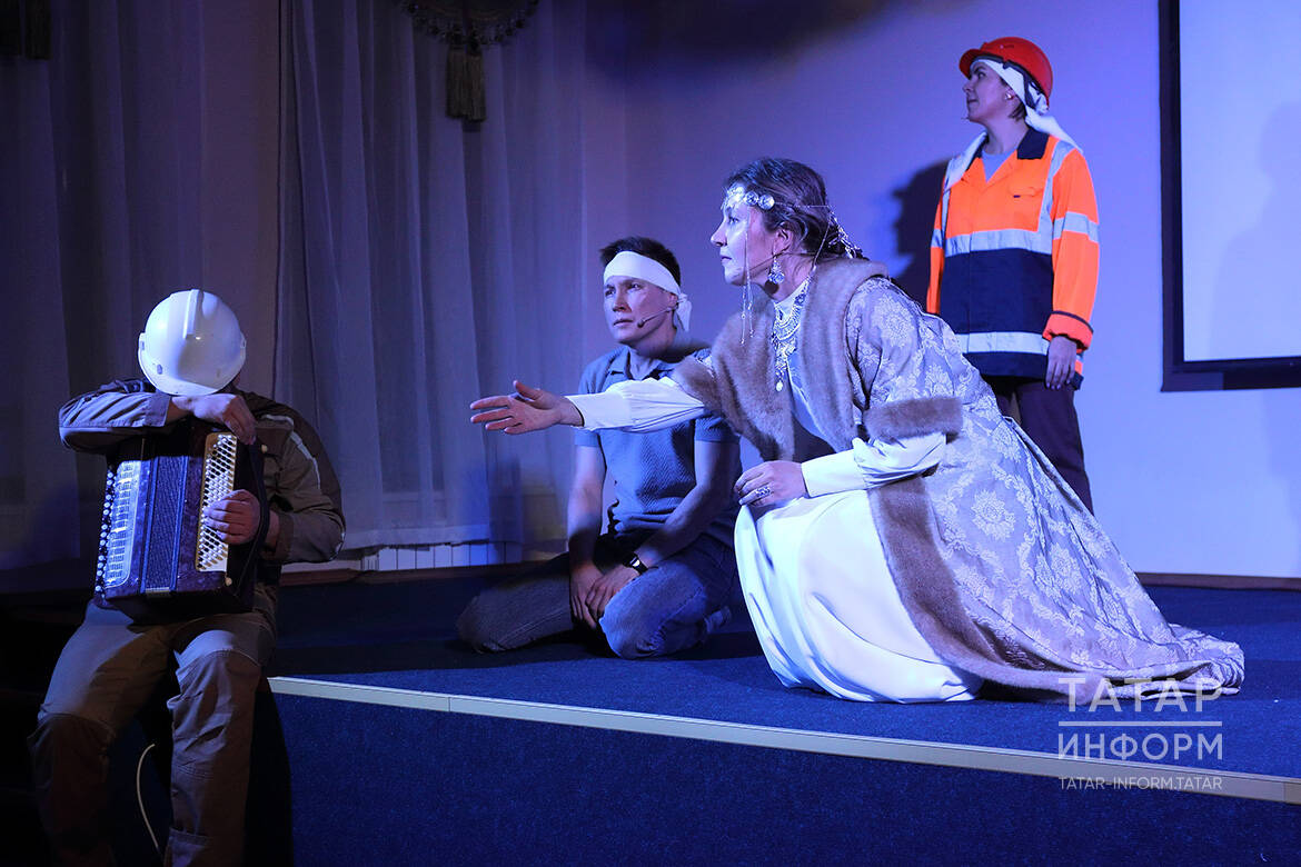 Зәйдулла фатихасы белән шагыйрьләр театр уйный: «Тоташ таш, таш...» яки «Их, алмагачлары»