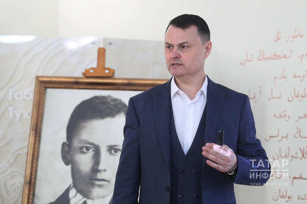 Безне күпләр белми: Габдулла Тукайның туганы Айнур Нуриев музейда экскурсия уздырды