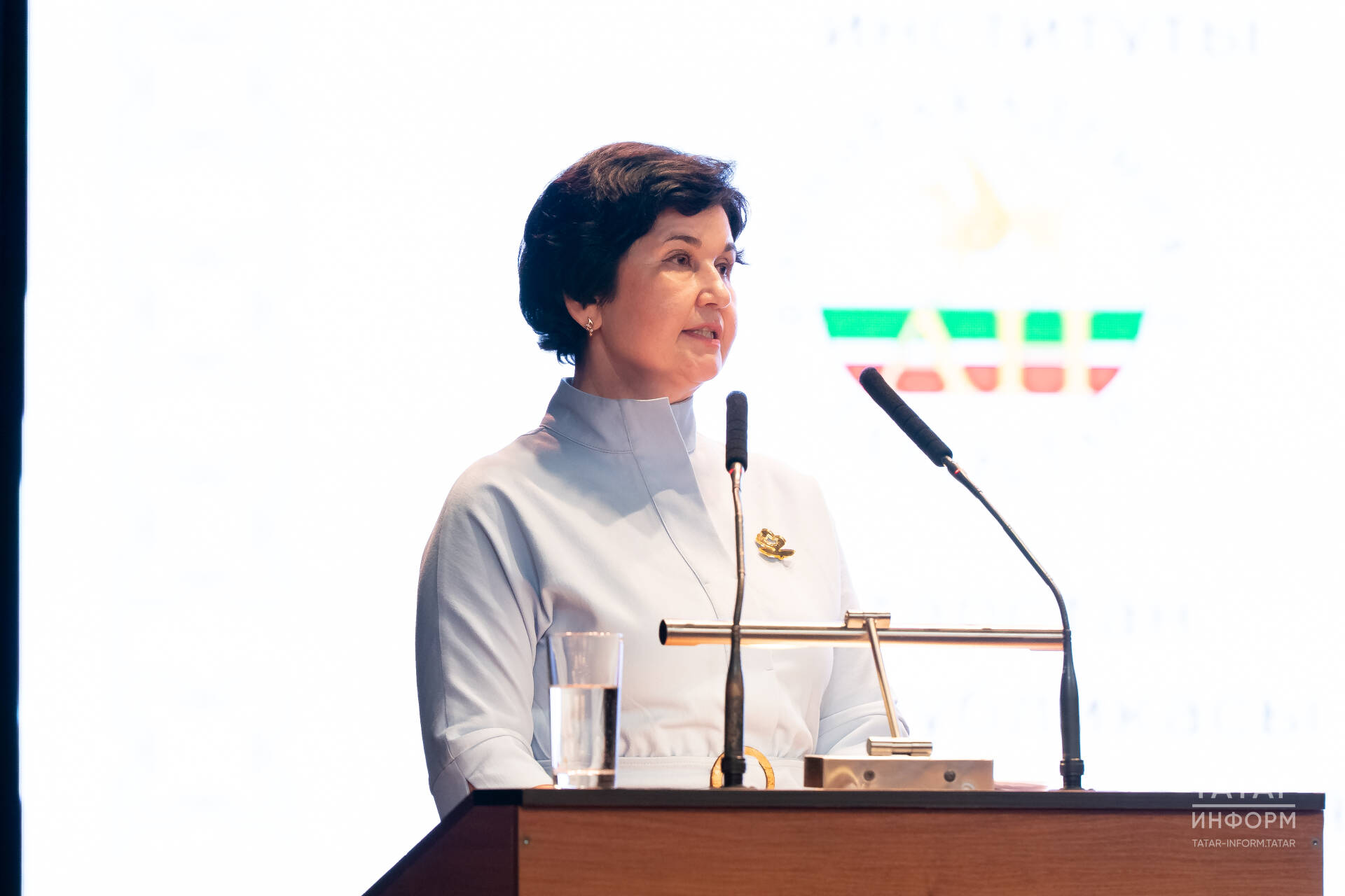 Рузилә Фәттахова: Туган тел укытучысы - бердәмлекнең алтын баганасы