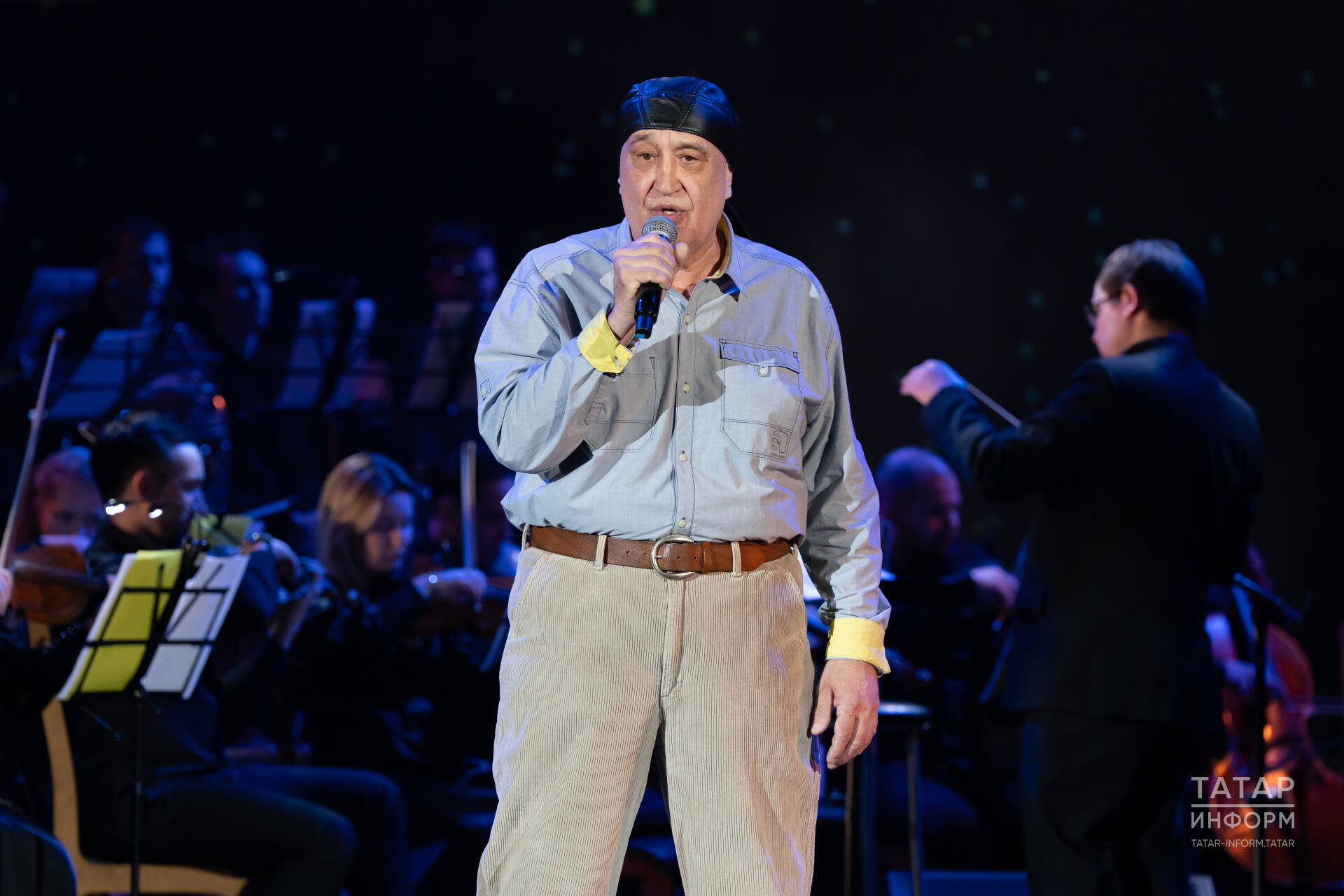 Зөлфәт Хәким: «Әбиемне үз яныма алып килә алмавым гомерлек үкенечем булды»