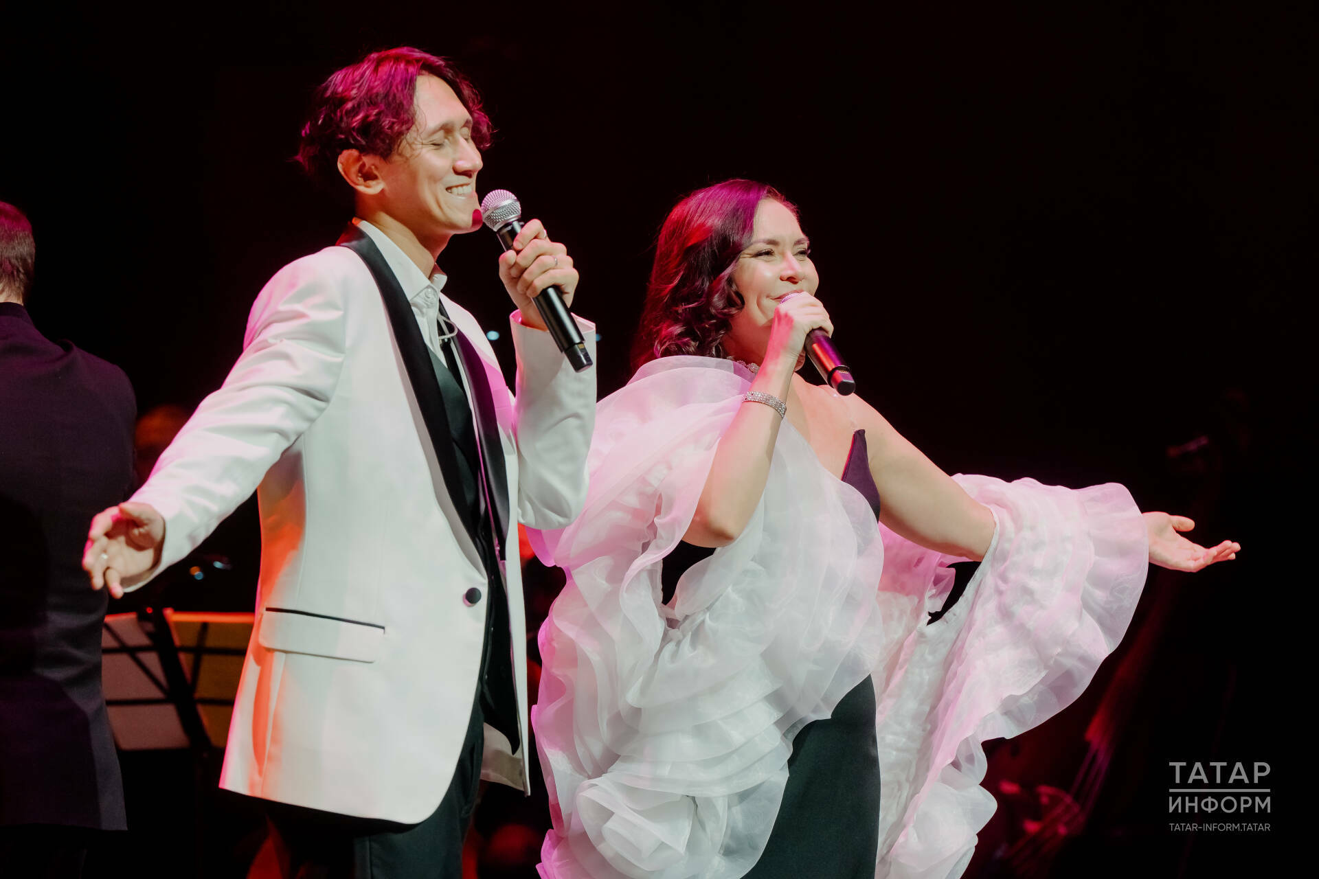 Алмас Хөсәеновның «Туеп булмый яратып» концерты