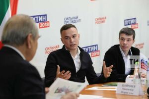 Минтимер Шәймиев татар активистларын милли матбугат эшчәнлегендә катнашырга өндәде
