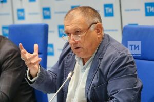 Драматург Рәдиф Сәгъди халык театрларының күтәрелеш кичерүен әйтте