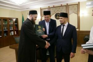 Диния Нәзарәте Башкортстан мөфтиятенә “Хозур” нәшрияты китапларын җибәрде