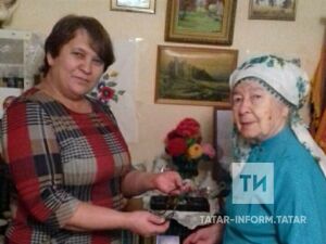 Шагыйрә Клара Булатова туган көнен үзе ачкан музейда үткәргән