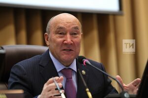 Марат Әхмәтов: Ниятебез - татар теленең исән-сау булуын тәэмин итү