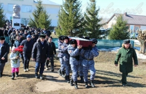 Аксубай районы махсус хәрби операциядә һәлак булган Булат Шакиров белән хушлашты