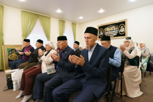 «Иман» мәдәният-мәгърифәт үзәге эшчәнлегенә багышланган чарадан фоторепортаж