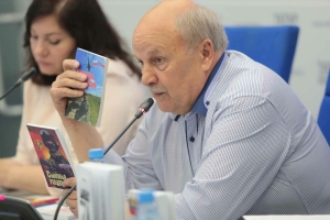 «Геройлар янәшә» бәйгесе буенча иҗади очрашудан фоторепортаж