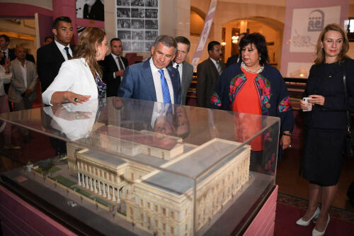 Миңнеханов Татарстан һәм Мисыр мәдәният министрларына сәнәгатьчеләргә үрнәк булырга кушты