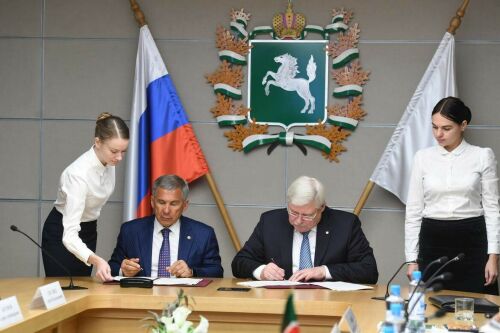 Рөстәм Миңнеханов: Татарстан һәм Томск уку йортлары мөмкинлекләрен берләштерергә телибез