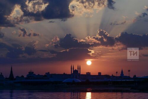 12 декабрьнең төп вакыйгалары - фото һәм сылтамалар