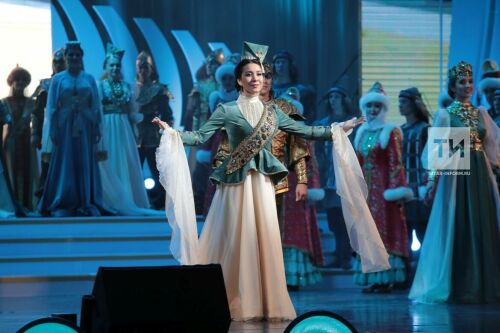 Мәскәүдә югары мода фестивалендә татар киемнәре коллекциясе тәкъдим ителгән
