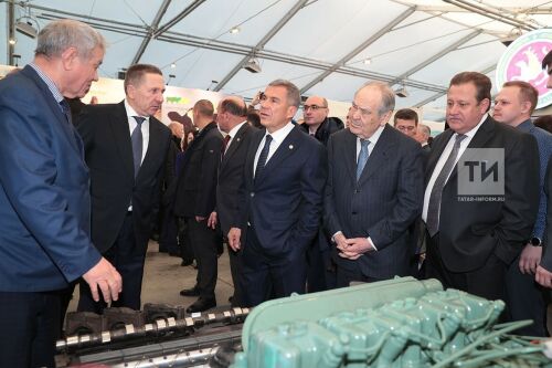 Рөстәм Миңнеханов Авыл хуҗалыгы һәм азык-төлек министрлыгы алдында яңа бурычлар билгеләде