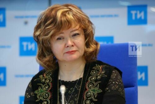 Галим Мәдинә Мәхмүтова балаларга милли сәнгатьне өйрәтә торган үзәкләр ачарга тәкъдим итте