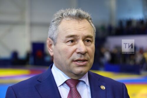 Рөстәм Кәлимуллин: Үз-үзен җиңеп келәмгә чыккан көрәшче тормышта да югалып калмый