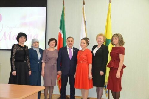 Саба районының гүзәл затлары Татарстан Президенты белән очрашуга барды