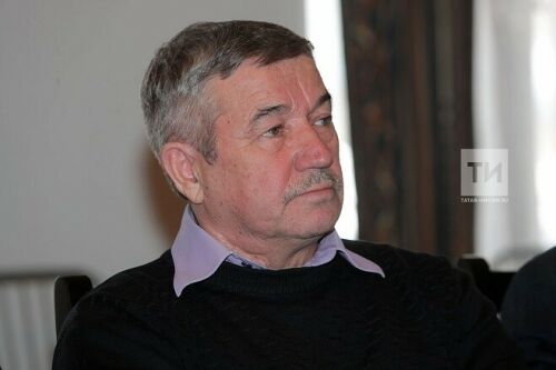 Камил Кәримов Тукай премиясе алган әдәби әсәрләр антологиясен чыгарырга тәкъдим итә