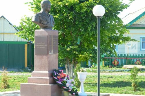 Россия Герое Рәфәгать Хәбибуллин туган авылда «Түгәрәк уен» концерты булды