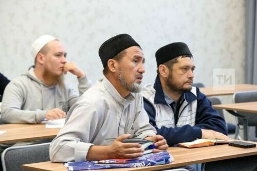 Болгар ислам академиясендә укырга теләүчеләр арасында бер урынга өч кеше туры килә