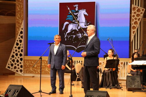Рөстәм Миңнеханов Мәскәүдә сәнгать осталары концертын карады