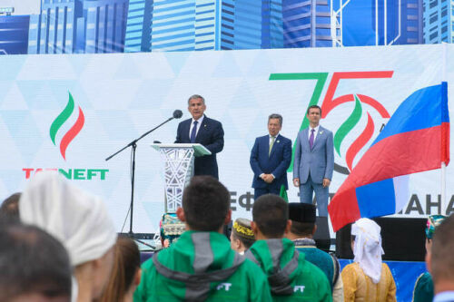 Р.Миңнеханов: Республика тарихы нефть сәнәгате тарихы белән турыдан-туры бәйләнгән