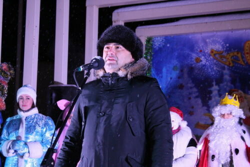 Кукмараның Үзәк мәйданында Яңа ел бәйрәме үткәрелде