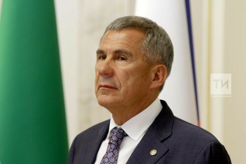 Миңнеханов Давоста форумда булды һәм Казахстан вице-премьеры белән сөйләшүләр уздырды