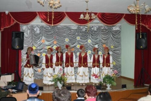 Омск өлкәсе татарларының "Нур" ансамбле 15 еллыгын бәйрәм итә