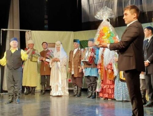 Баулы татар халык театры артистлары Оренбургта гастрольдә булды
