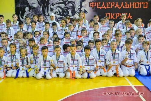 Түбән Кама спортчылары киокусинкай буенча илкүләм ярышларда 28 медаль алган