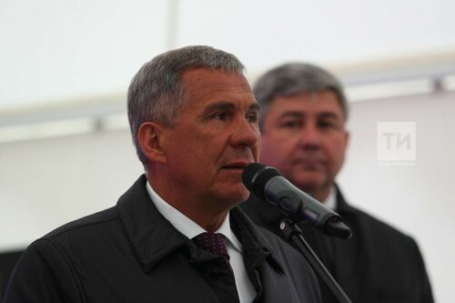 Рөстәм Миңнеханов X5 Retail Group яңа бүлү үзәген ачты