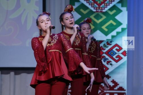 Этномәдәни компонентлы мәктәп укучылары фестиваленең җиңүчеләре бүләкләнде
