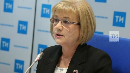 Россиядә эш бирүче кәгазь хезмәт кенәгәсен калдырырга яки цифрлыны сайларга тиеш