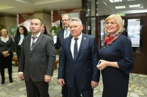 Рафис Борһанов Түбән Камада "Тату сыйныф серләре" республика конкурсы финалын ачты